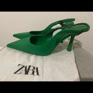 Zara Slingback Fabric Heels Green (Size 6, never worn)